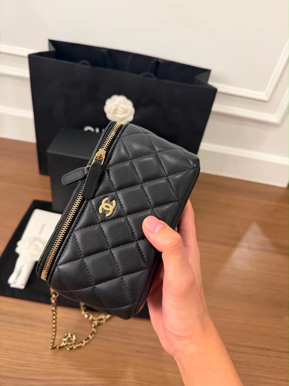 CHANEL classic quilted